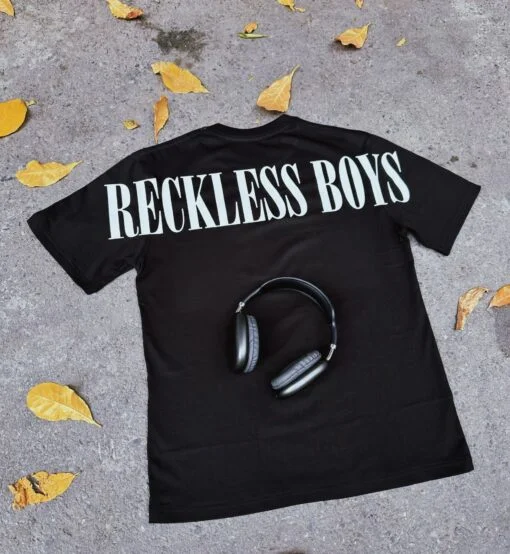 Áo thun tay lỡ Reckless Boys